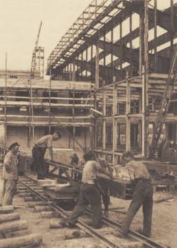 Bau des Flughafen Tempelhof 1935